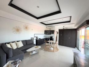Scandinavian Oasis on Koh Lanta, Balcony & Rooftop Pool